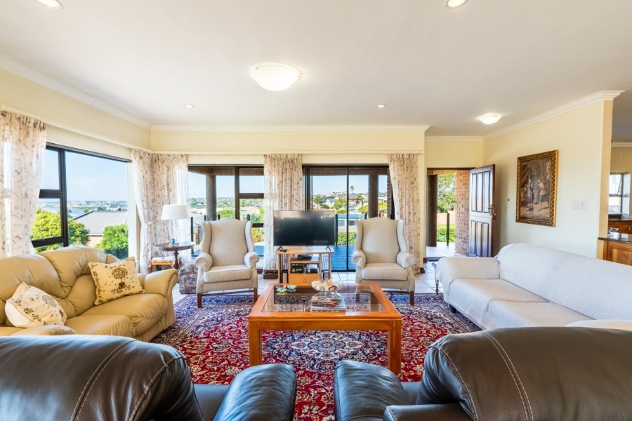 4 Bedroom Property for Sale in Stilbaai Wes Western Cape